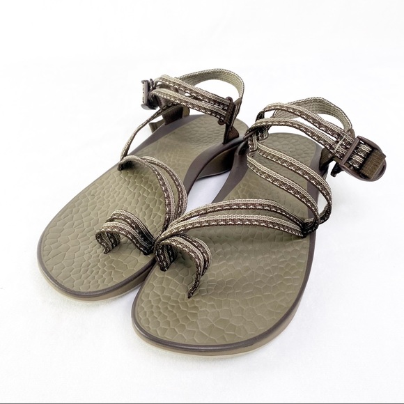 chaco athletic sandals